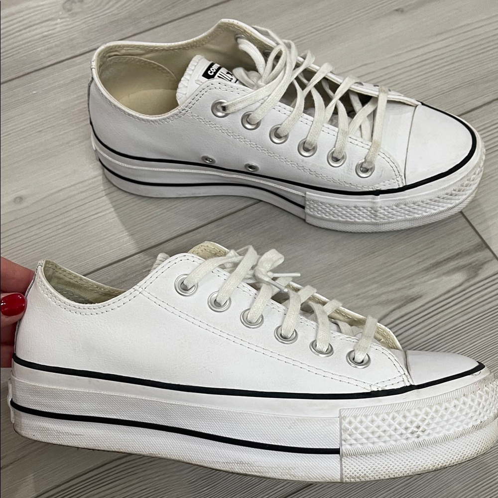 Converse White leather Low-Top platform Sneakers
